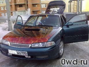 Битый автомобиль Mazda 626