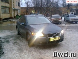 Битый автомобиль Volvo C30